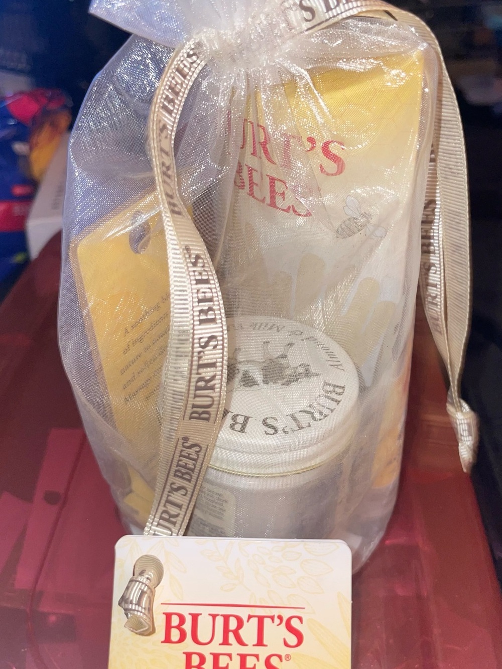 Burt's Bees Hand & Cuticle Hand Repair Kit Moisturizer